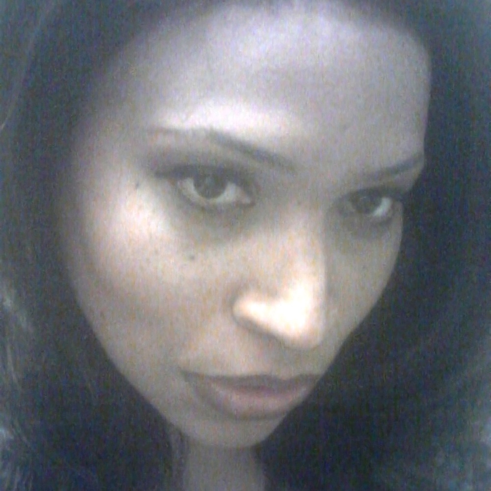 Meet your Posher, Monique